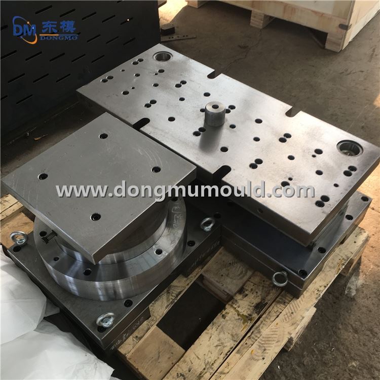 Oxygen Cylinder Cap Mould